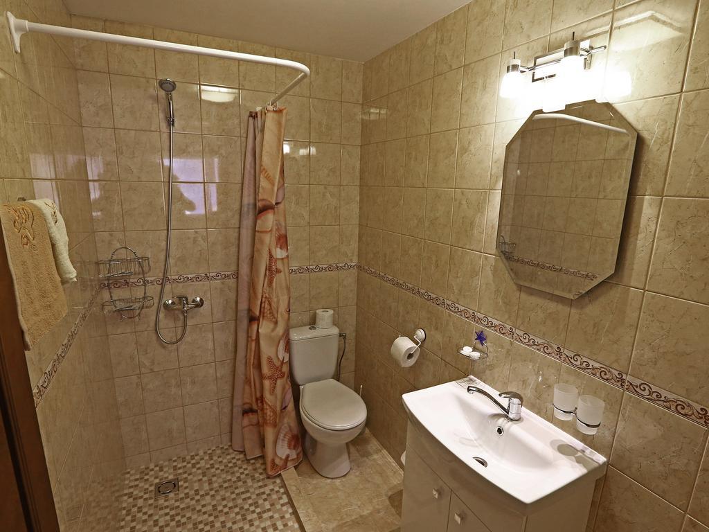 Juro Guest House Šiauliai Екстериор снимка