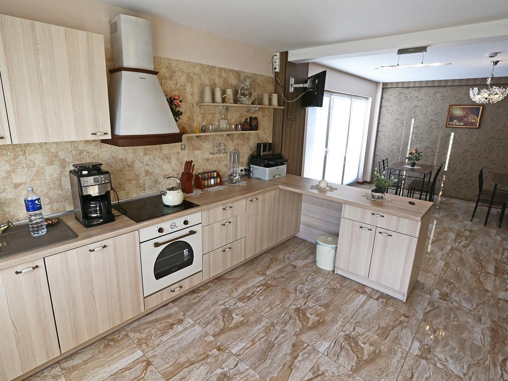 Juro Guest House Šiauliai Екстериор снимка