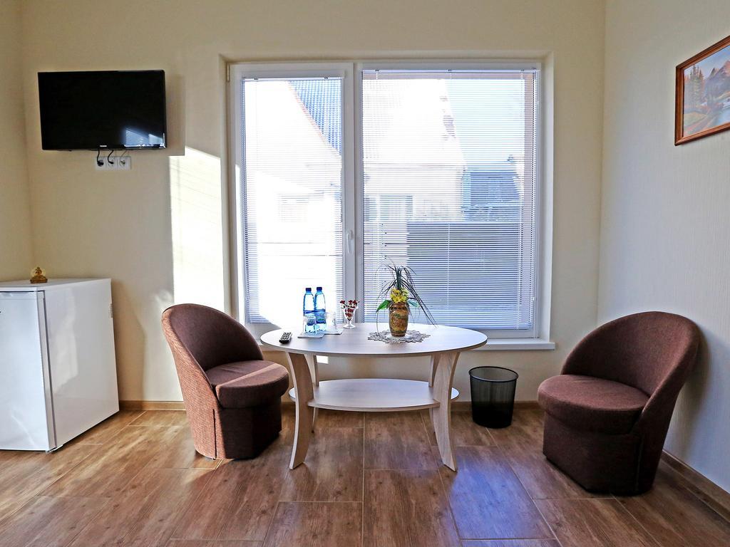 Juro Guest House Šiauliai Екстериор снимка